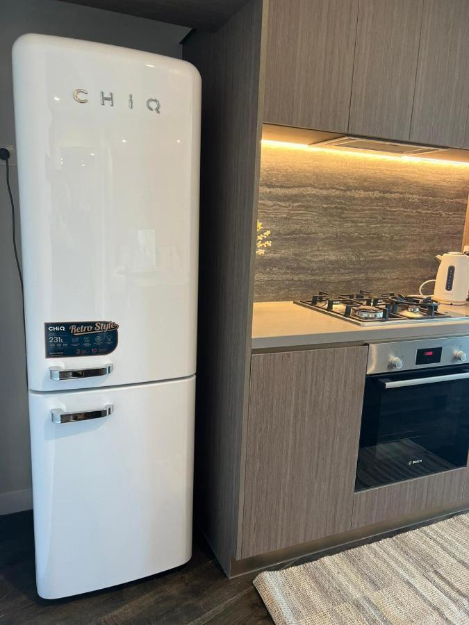 2 Bedroom Luxurious Family With Ocean View In Broadbeach Next To Casino And Pacific Fair Gc22 Vr Apartment