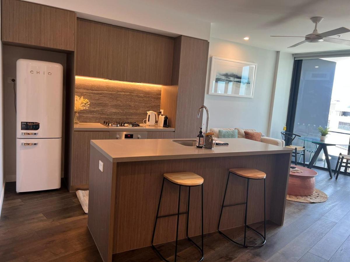 2 Bedroom Luxurious Family With Ocean View In Broadbeach Next To Casino And Pacific Fair Gc22 Vr Gold Coast