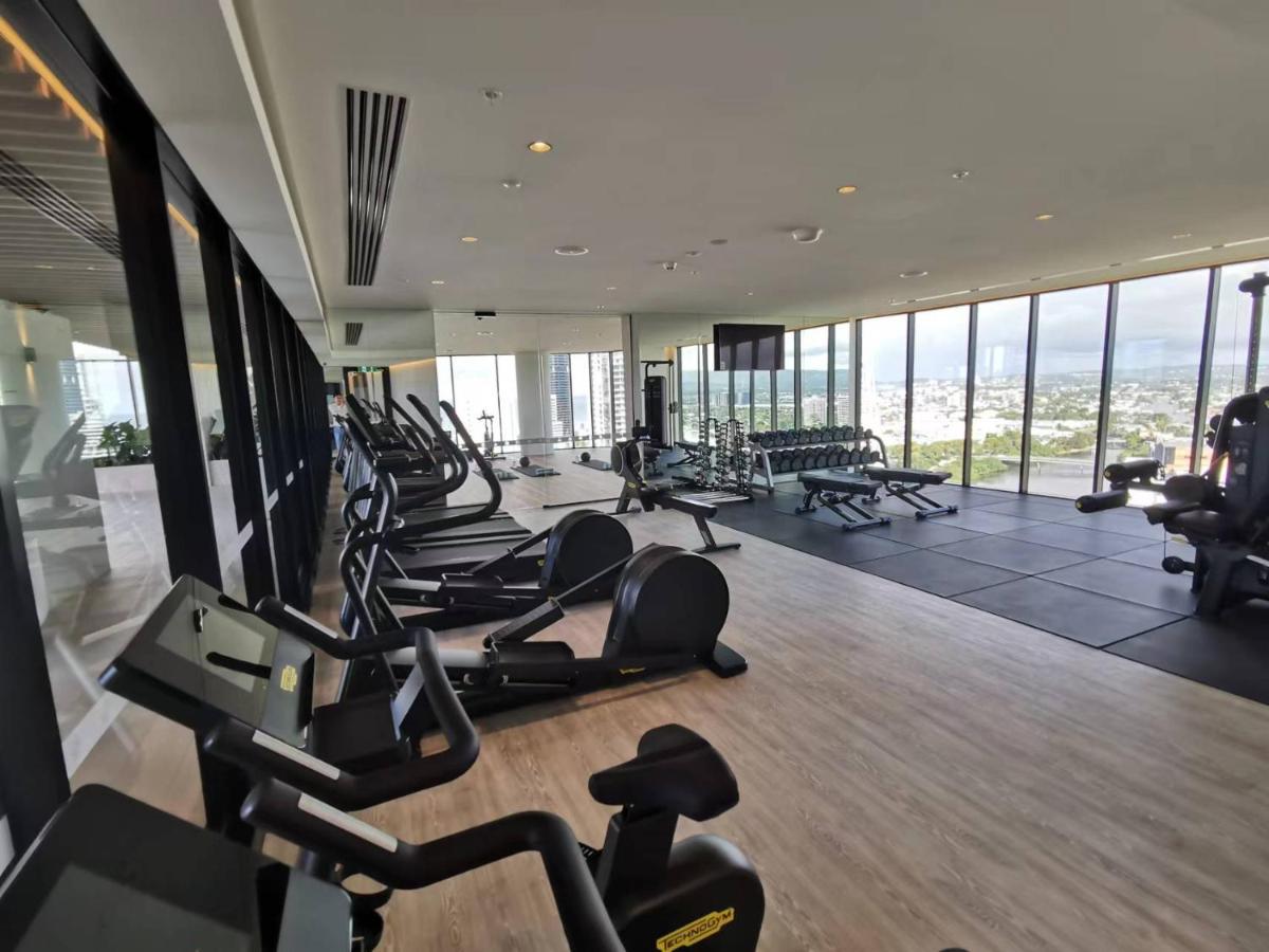2 Bedroom Luxurious Family With Ocean View In Broadbeach Next To Casino And Pacific Fair Gc22 Vr * Gold Coast