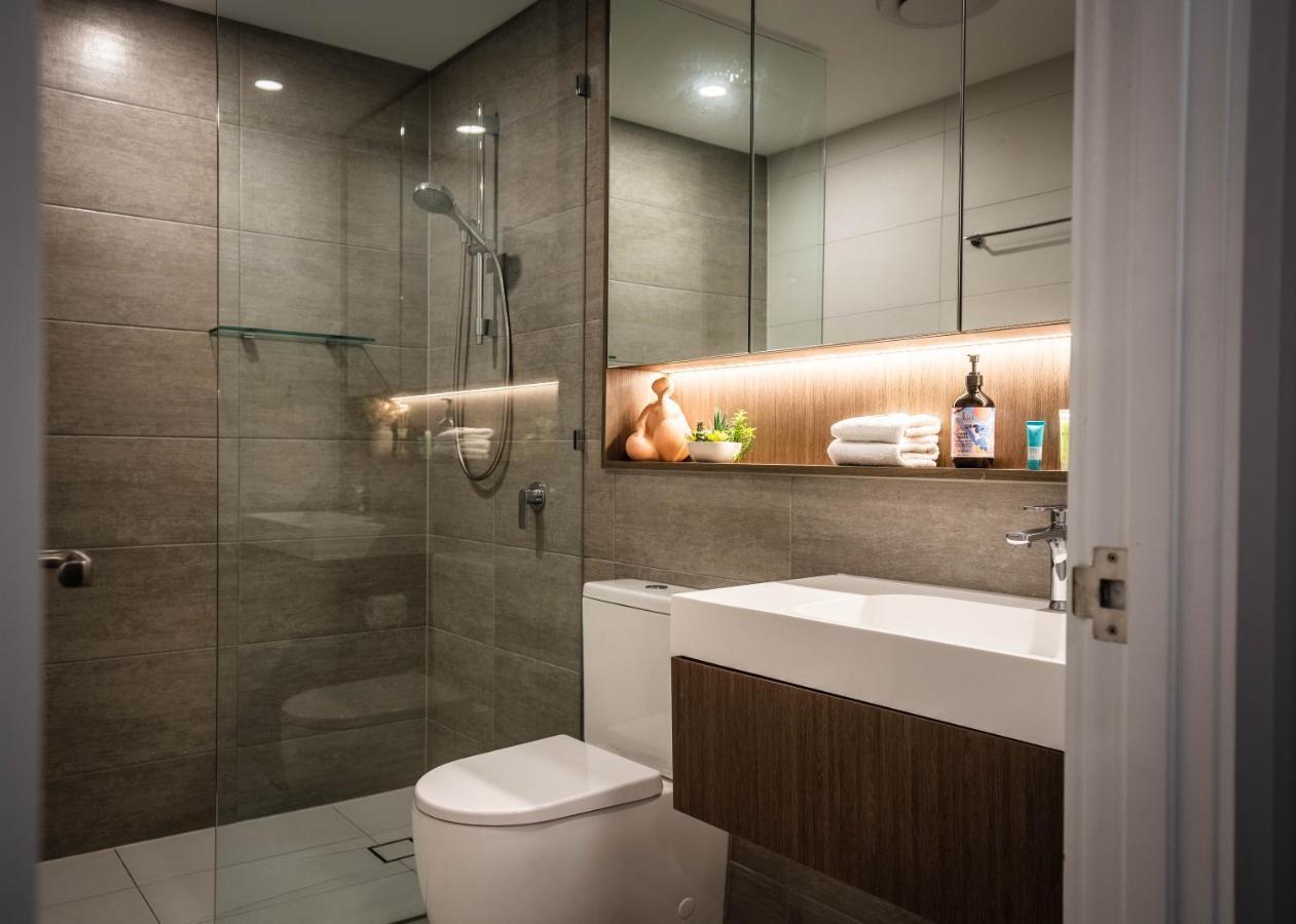 2 Bedroom Luxurious Family With Ocean View In Broadbeach Next To Casino And Pacific Fair Gc22 Vr * Gold Coast