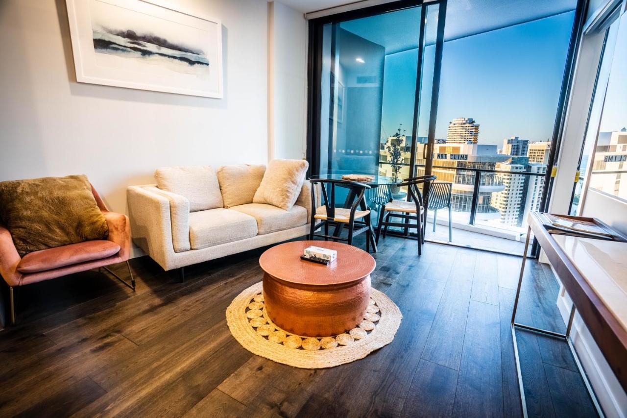 2 Bedroom Luxurious Family With Ocean View In Broadbeach Next To Casino And Pacific Fair Gc22 Vr Apartment Gold Coast
